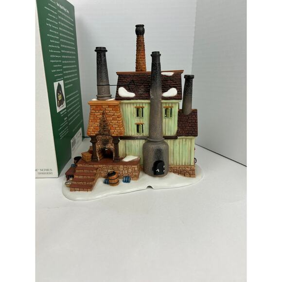 Department 56 New England Village Castle Glassworks Lighted Building with Box - Picture 3 of 9